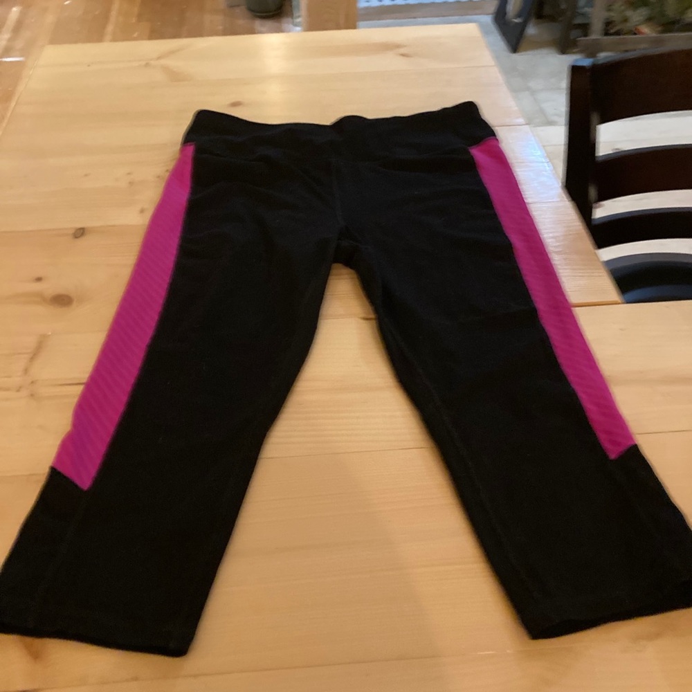 Shapewear Capri workout pants